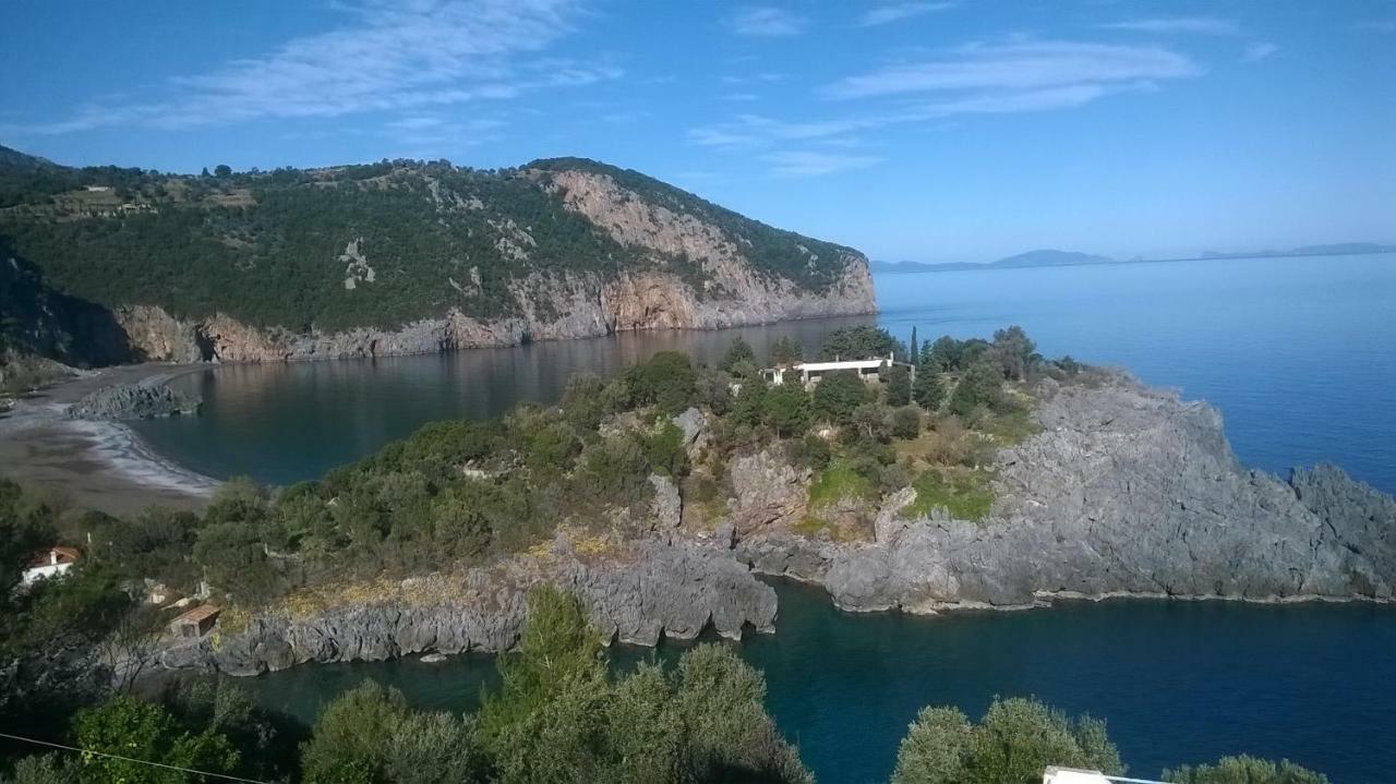 Kalogirou Stone House Apartment Limnionas  Bagian luar foto