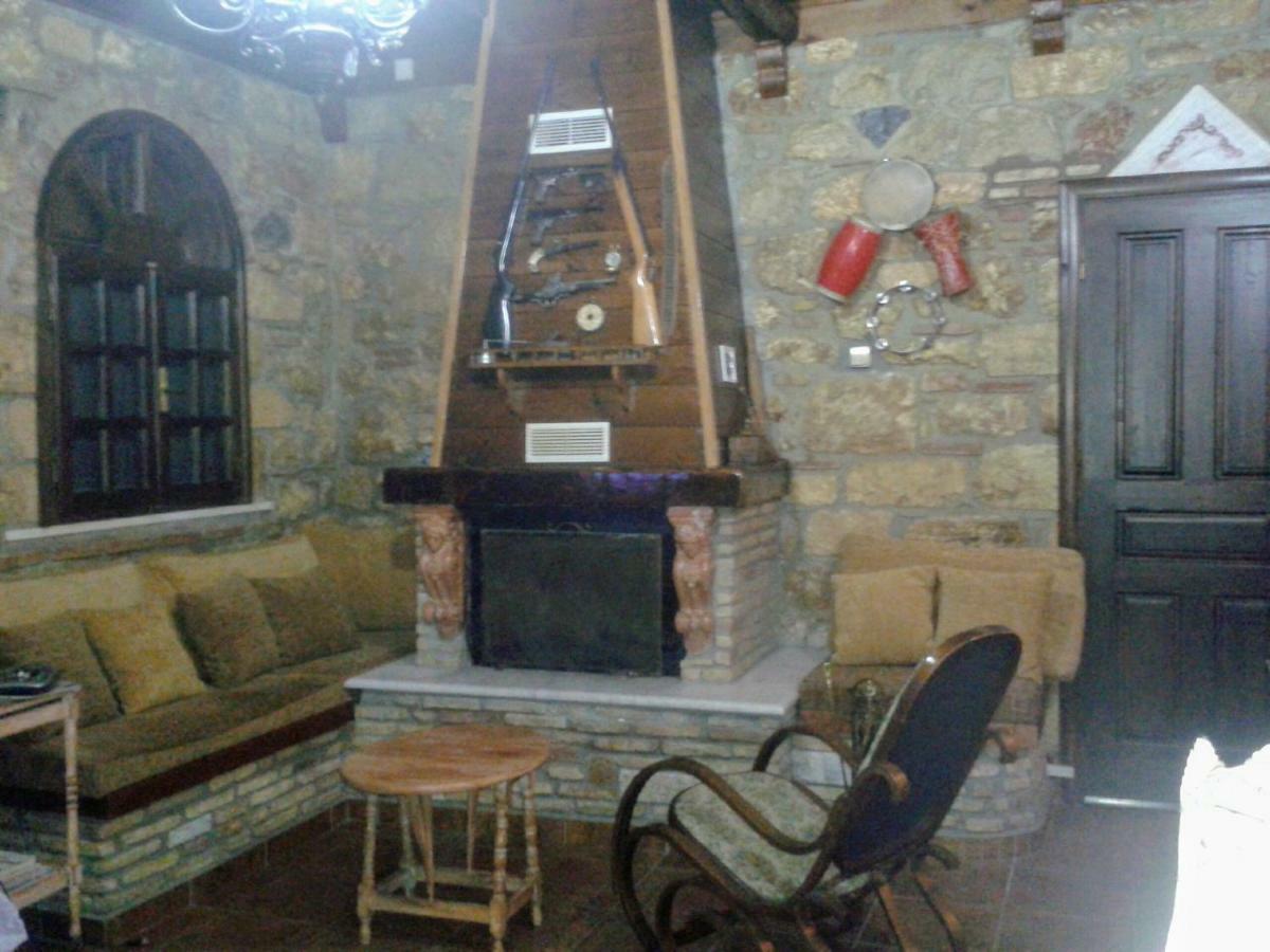 Kalogirou Stone House Apartment Limnionas  Bagian luar foto