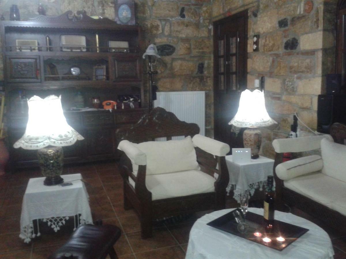 Kalogirou Stone House Apartment Limnionas  Bagian luar foto